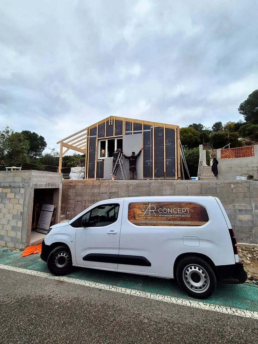 Le véhicule AR Concept sur un chantier